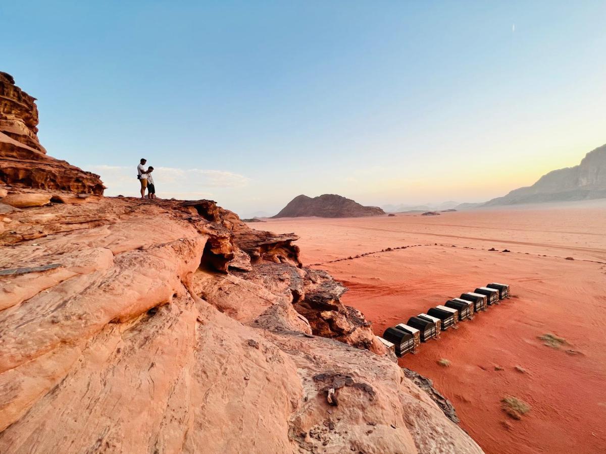 מלון Wadi Rum Shooting Stars Camp מראה חיצוני תמונה